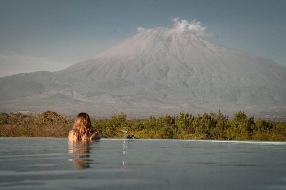 Semi-Luxury  - Serengeti Safari